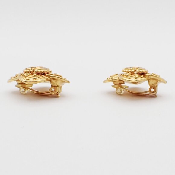 CHANEL CC Logo Flower Button Earrings 96 A Clip-On Gold-Plated Vintage 76RF532 - Picture 2 of 10